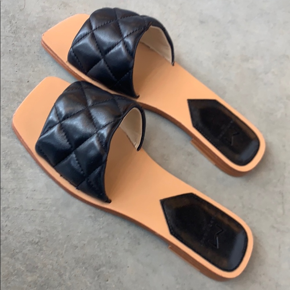 NEW WITH BOX! Reta slide